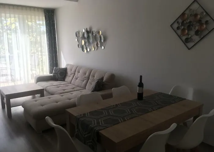 Pet friendly Sun-Dial Apartman Siofok