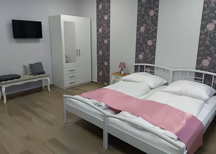 Alma Vendégház Hotel Veszprém